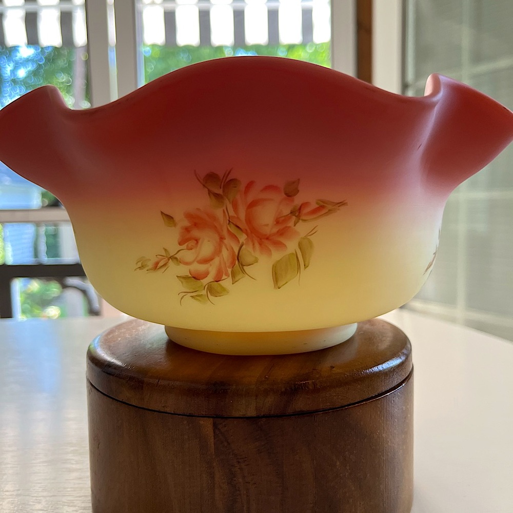Vintage Signed Fenton Uranium Burmese Glass Ruffled Bowl